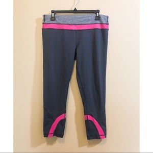 Lululemon Cropped Leggings - size 12